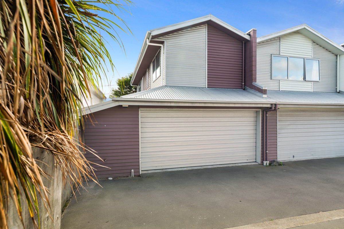 21 Burlington Street, SYDENHAM, CHRISTCHURCH - Carousel 1