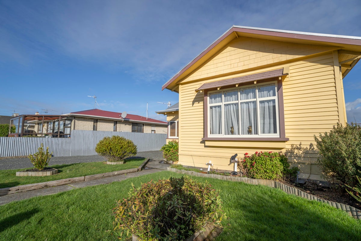 327 Tweed Street, Georgetown, Invercargill - Carousel 1
