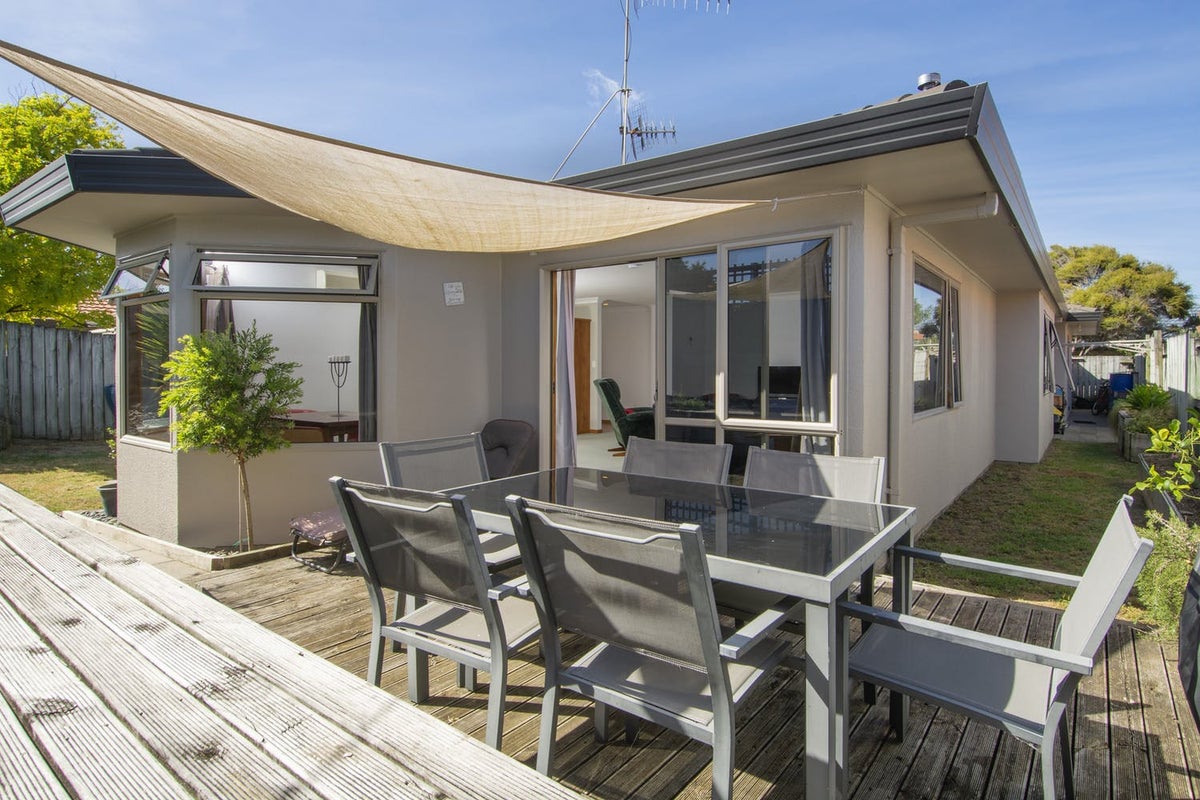 52 Corinth Grove, Papamoa Beach, Papamoa - Carousel 1