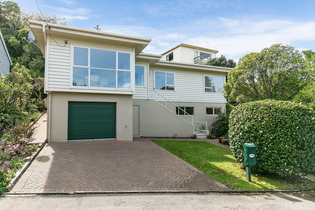 8 Bengal Street, Khandallah, Wellington - Carousel 1
