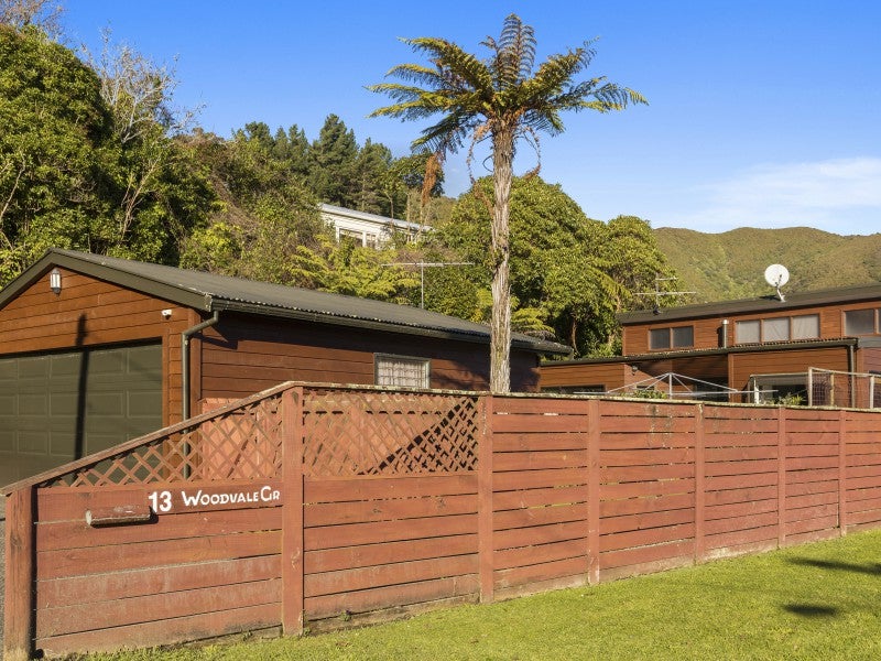 13 Woodvale Grove, Fairfield, Lower Hutt - Carousel 15