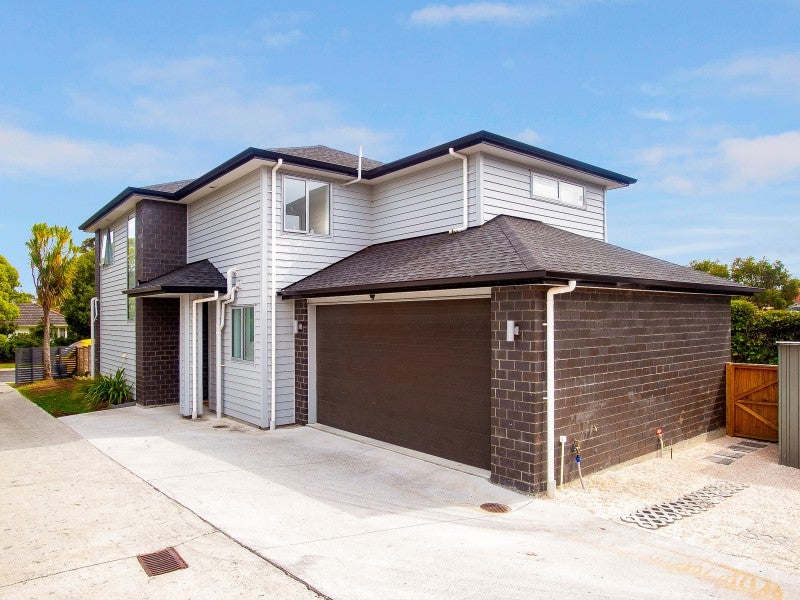 49B Kervil Avenue, Te Atatu Peninsula, Auckland - Carousel 2
