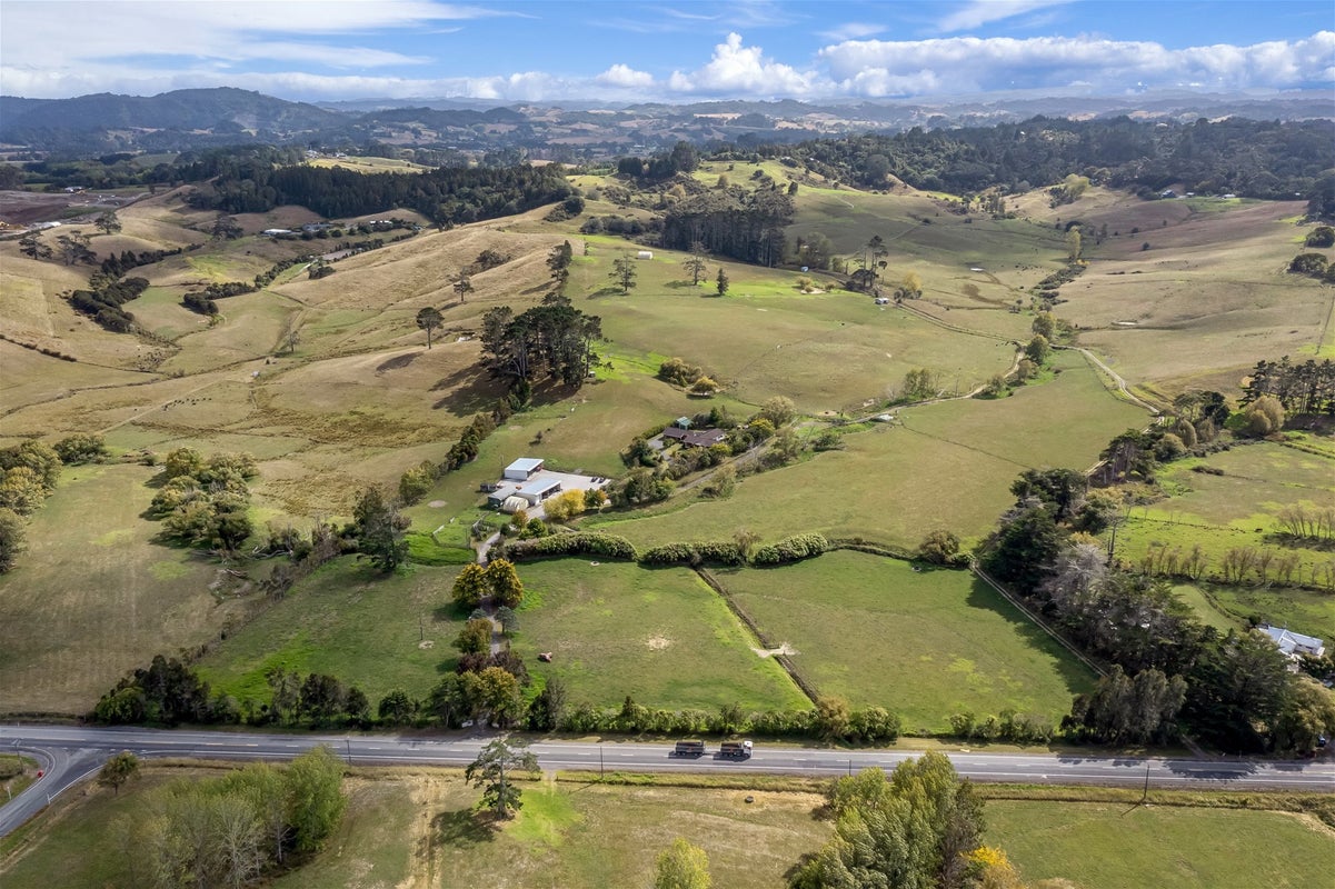 484 Kahikatea Flat road, Wainui, Wainui - Carousel 1