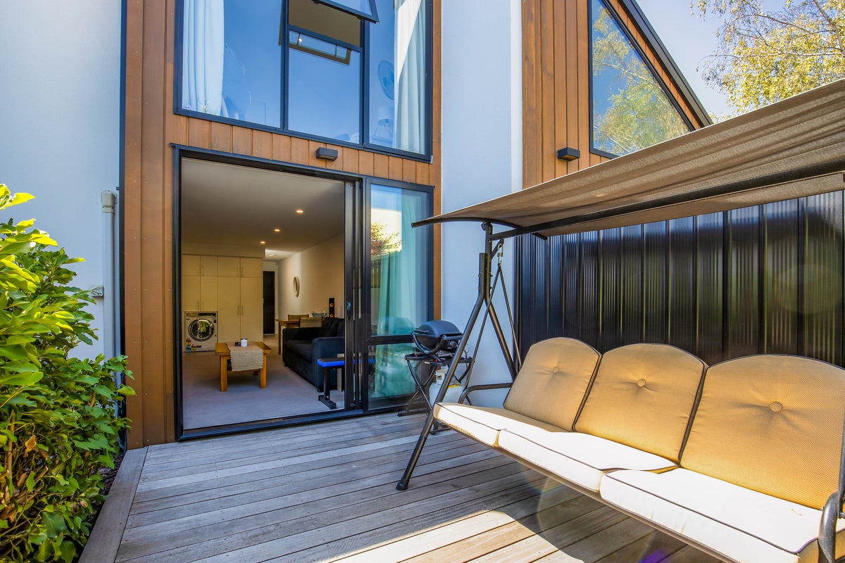 8/90 Edgeware Road, St Albans, Christchurch - Carousel 2