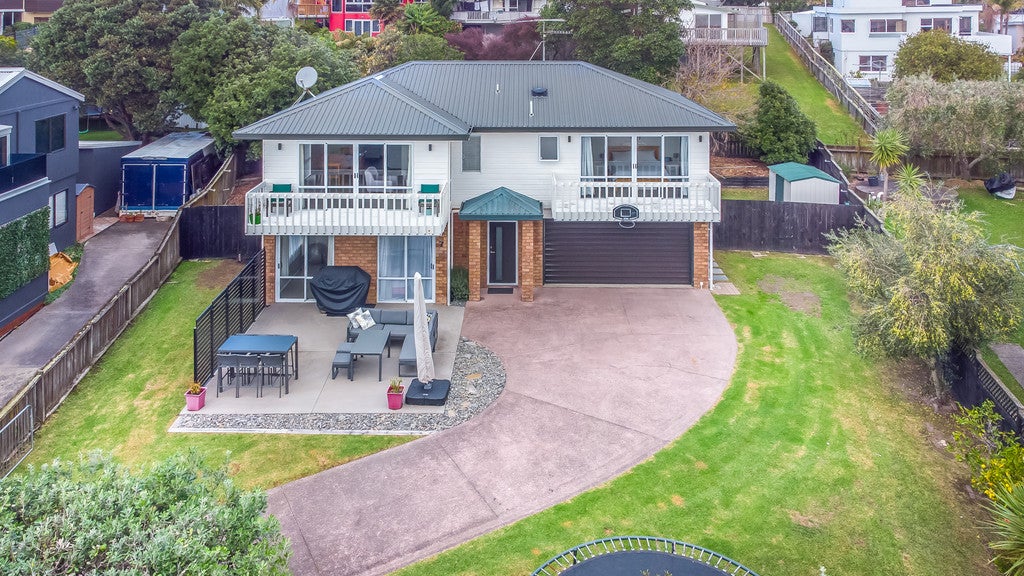 7 Pacific Parade, Army Bay, Whangaparaoa - Carousel 2