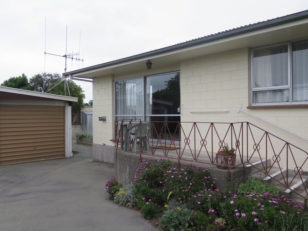 2/6 Harborough Street, Watlington, Timaru - Carousel 1