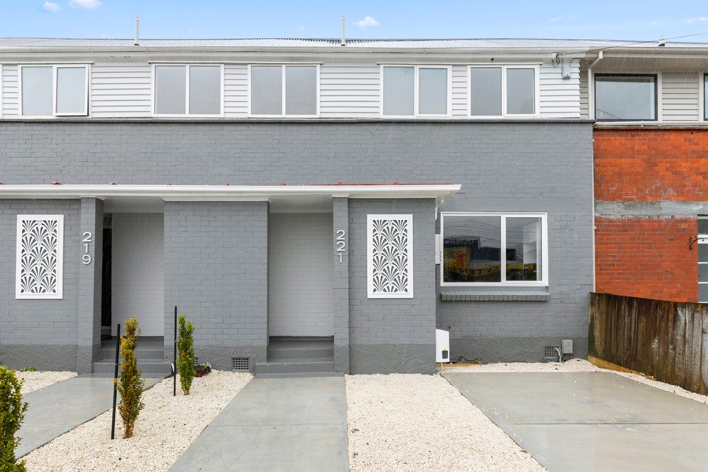 221 Knights Road, Hutt Central, Lower Hutt - Carousel 1