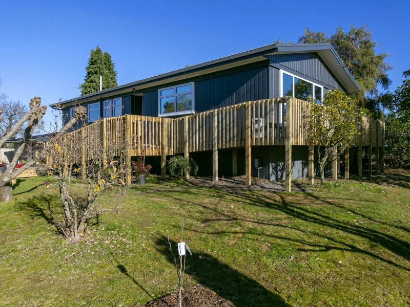 1 Park Place, Richmond Heights, Taupo - Carousel 1