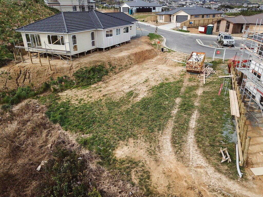 10 Opaoa Way, Aotea, Porirua - Carousel 16