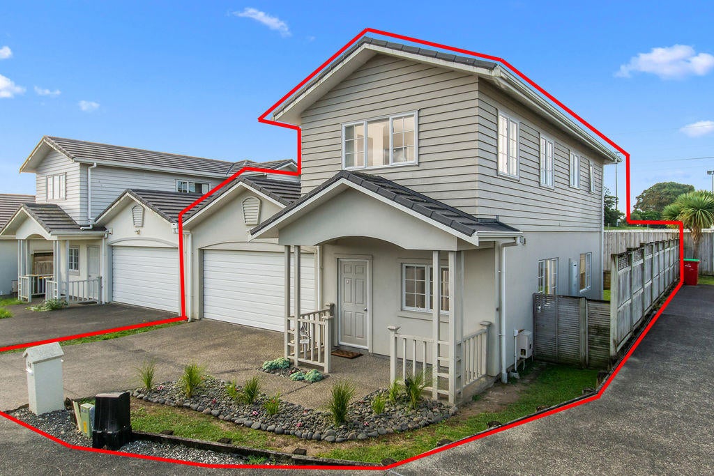 34 Mulvaney Crescent, Henderson, Auckland - Carousel 2