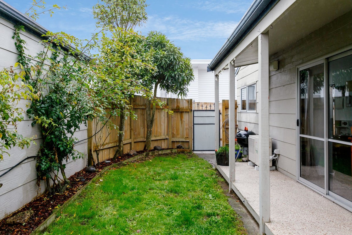2/127 Rifle Range Road, Taupo, Taupo - Carousel 2