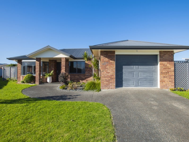 7 Joanne Street, Lytton West, Gisborne - Carousel 1