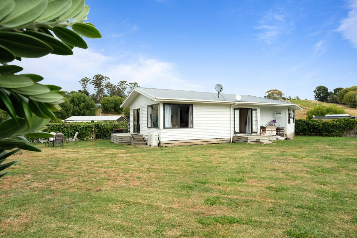 206 MacLaurin Road, Makauri, Gisborne - Carousel 1