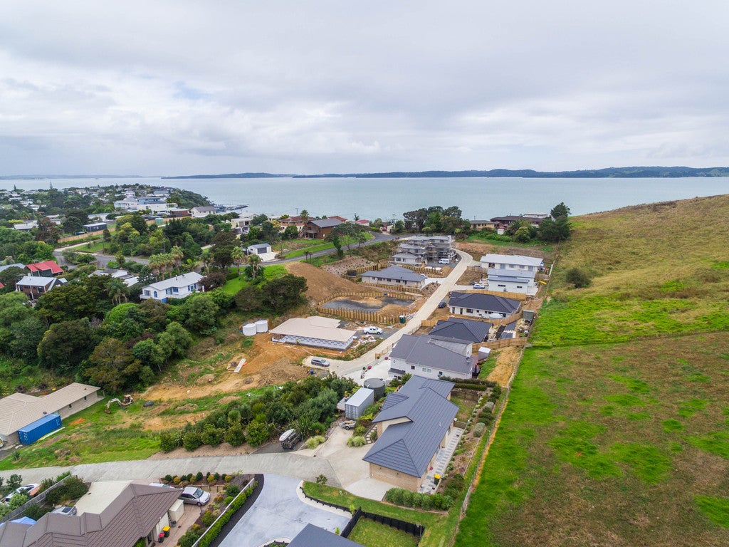 56A Carlton Crescent, Maraetai, Auckland - Carousel 2