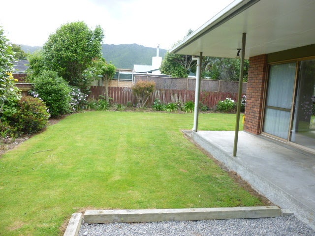 0 , Waikanae - Carousel 2