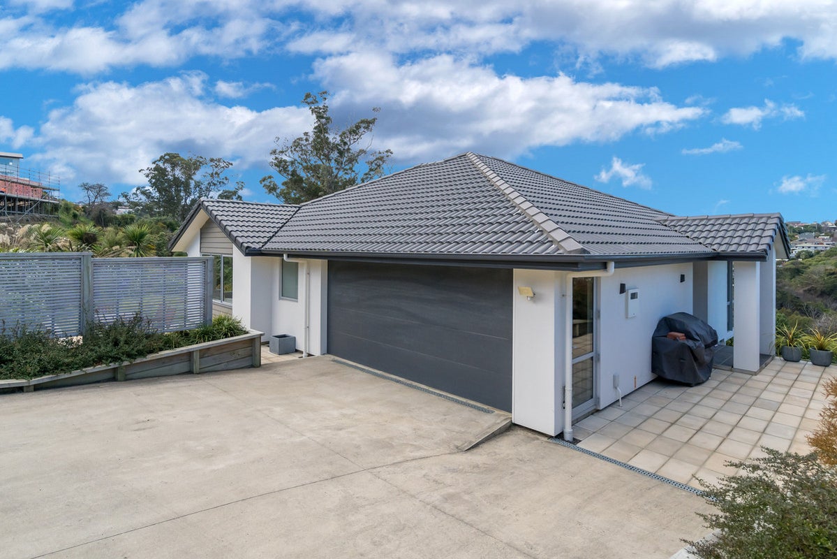 2D Belford Street, Waverley, Dunedin - Carousel 1
