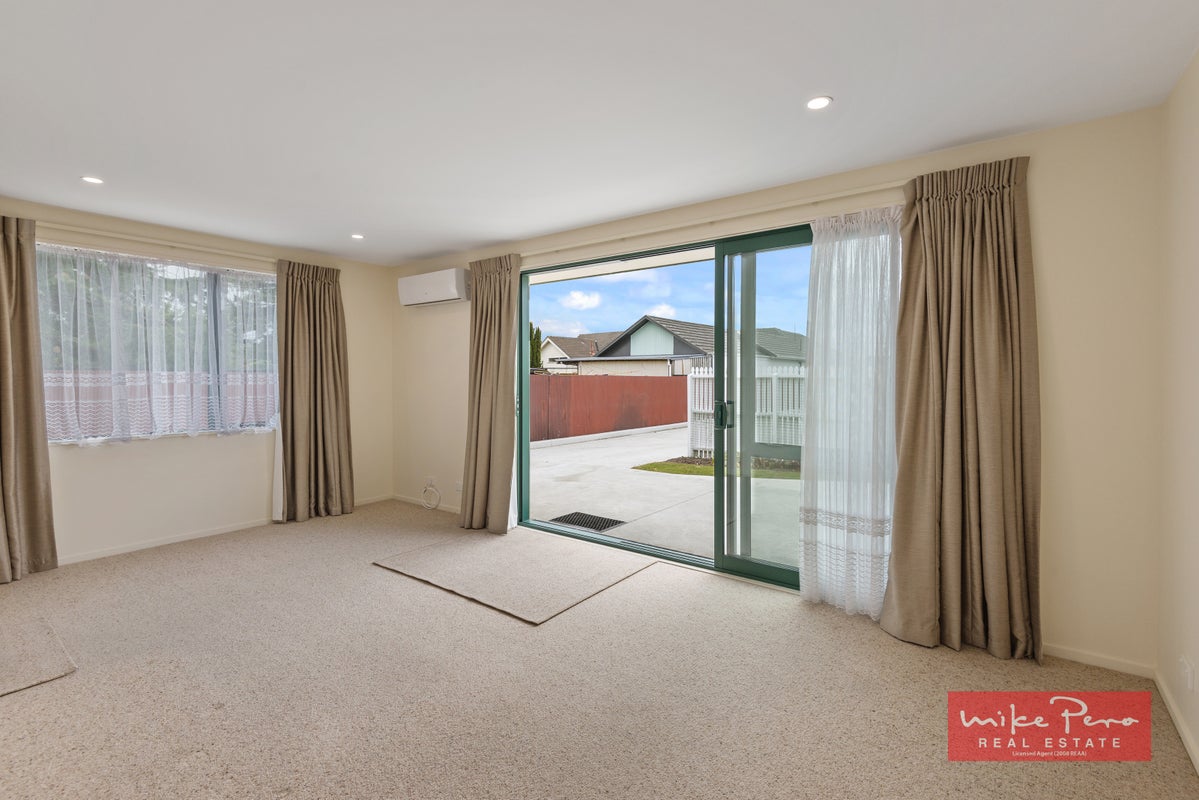 2/14 Ottawa Road, Wainoni, Christchurch - Carousel 2