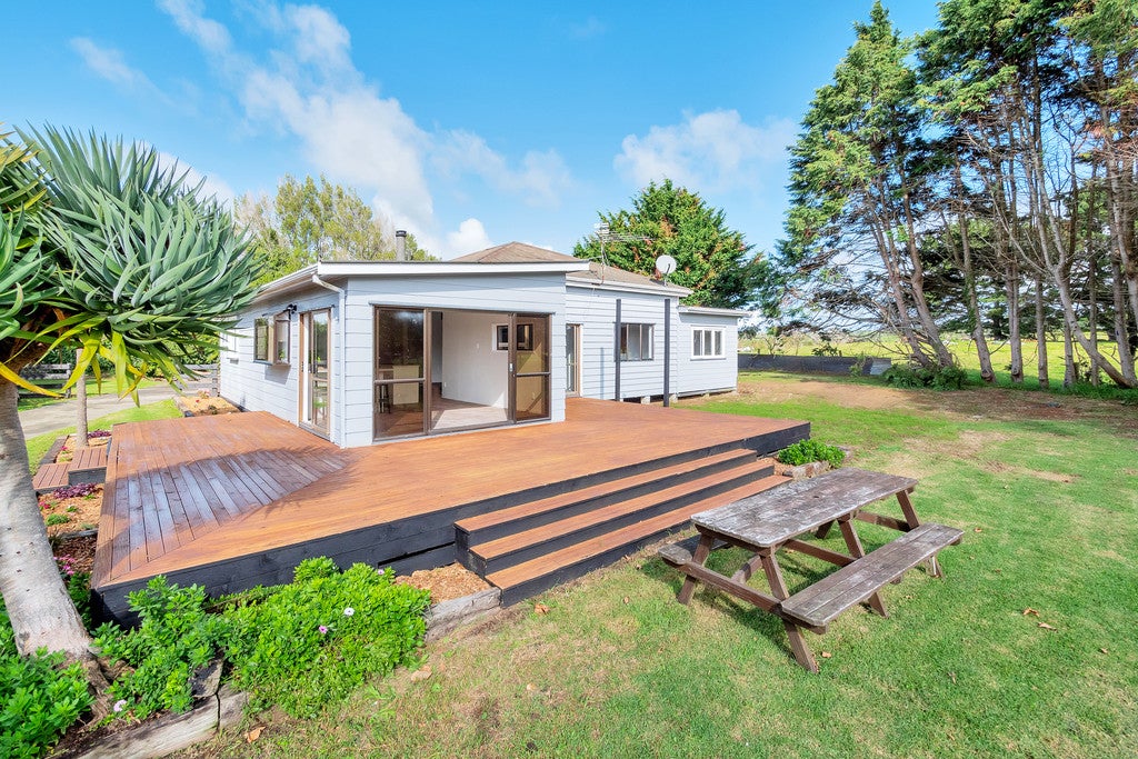 189 Taurangaruru Road, Karioitahi, Waiuku - Carousel 2