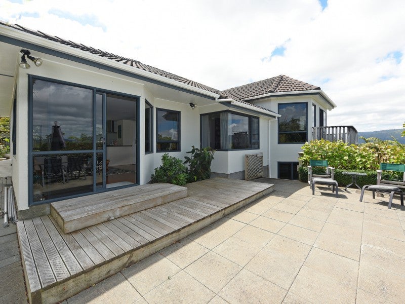 2 Avonlea Grove, Belmont, Lower Hutt - Carousel 2