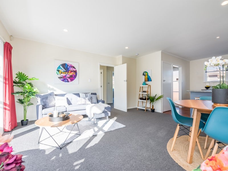 1/75 Wai-Iti Crescent, Woburn, Lower Hutt - Carousel 2