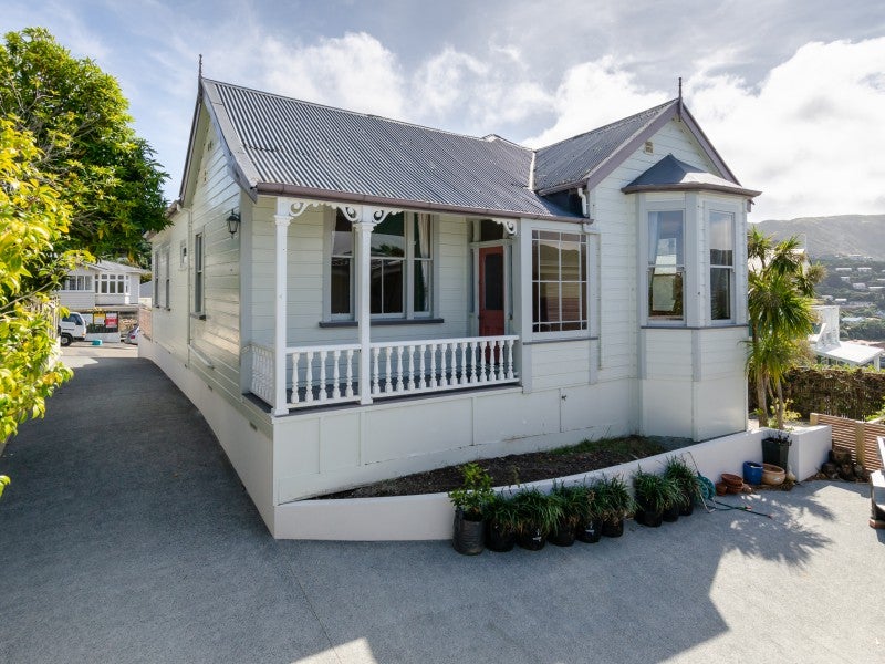 12 Margaret Street, Wadestown, Wellington - Carousel 2