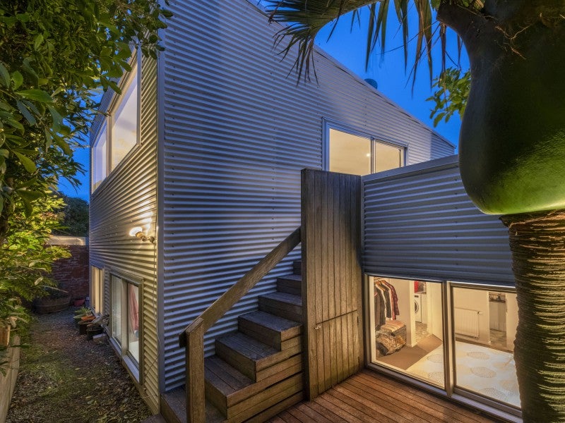 10A Palm Grove, Berhampore, Wellington - Carousel 9