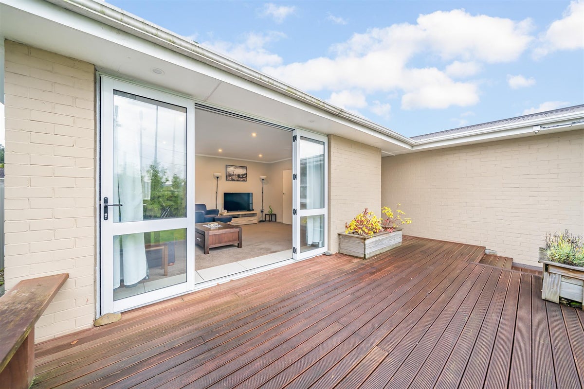 1250 Fergusson Drive, Brown Owl, Upper Hutt - Carousel 2