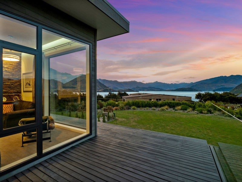 25 Mount Gold Place, Wanaka - Carousel 2