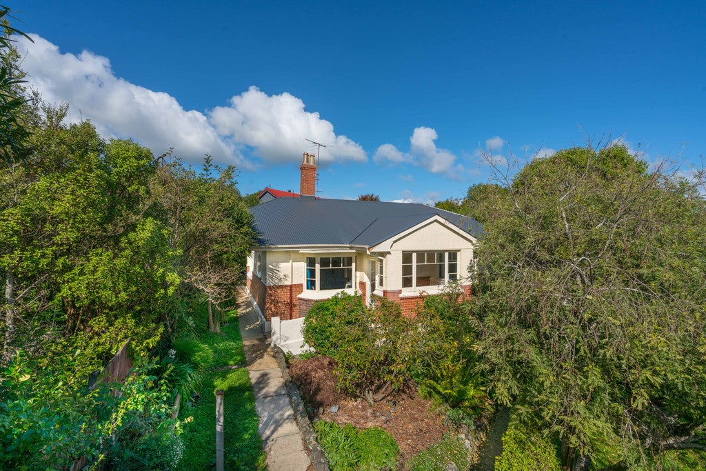 78 Signal Hill Road, Opoho, Dunedin - Carousel 1