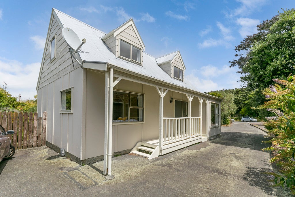 108 Weka Street, Miramar, Wellington - Carousel 1