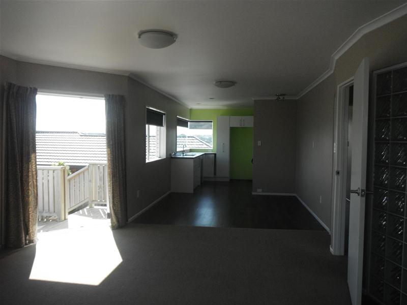1/15 Chatswood Grove, Fitzroy, New Plymouth - Carousel 1