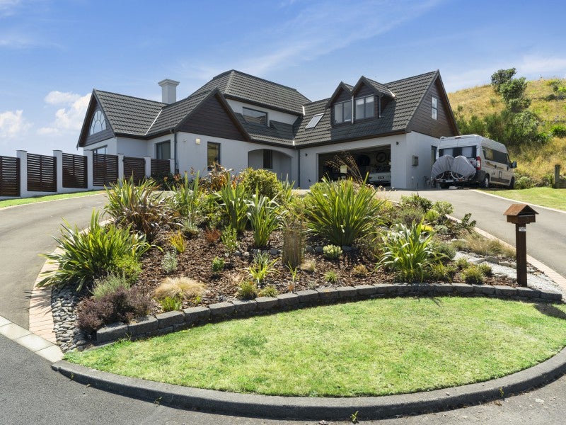 3 Kilkelly Close, Tawa, Wellington - Carousel 1