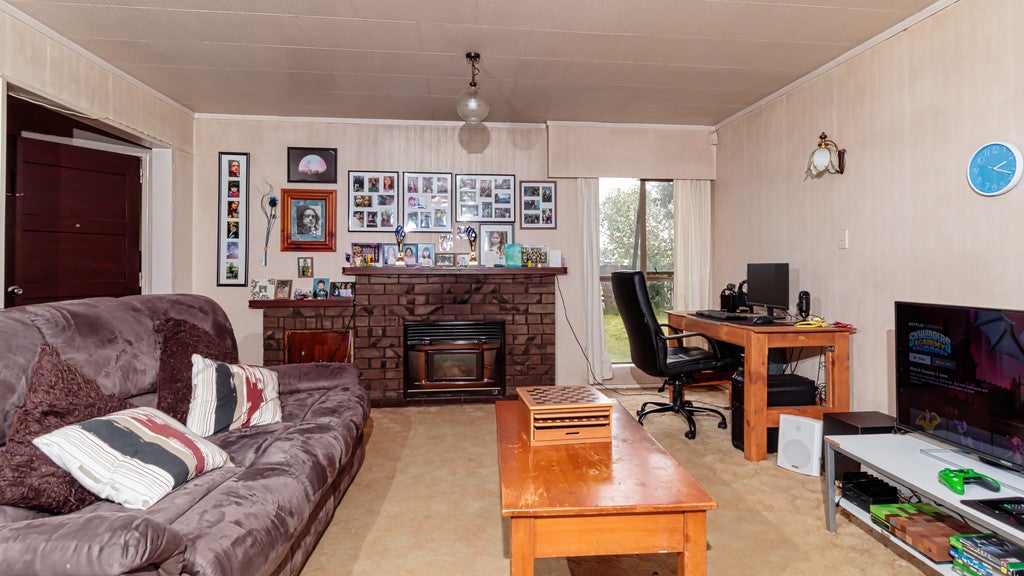 17 Hudson Road, Flaxmere, Hastings - Carousel 2