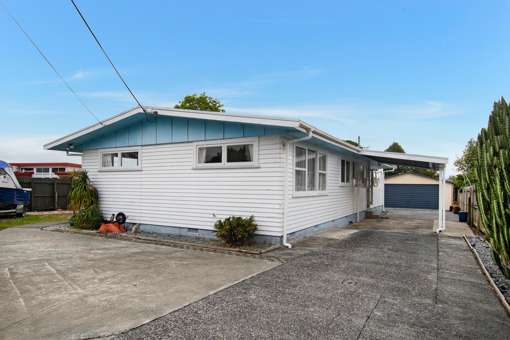 12 Tania Place, Tikipunga, Whangarei - Carousel 1