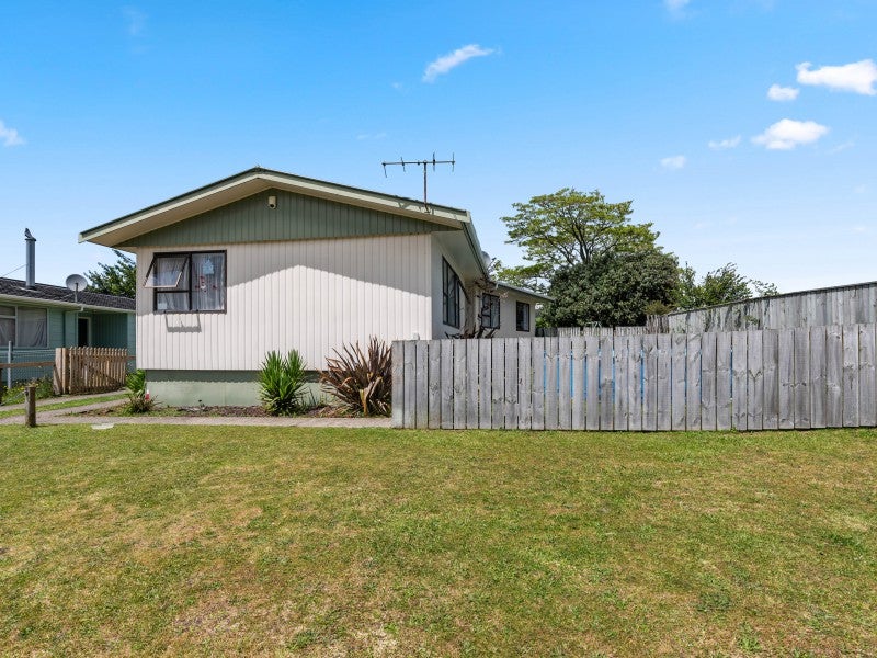 12 Sapphire Place, Pukehangi, Rotorua - Carousel 13