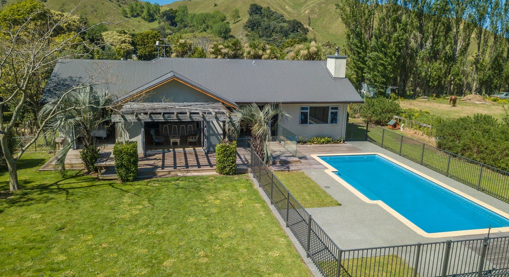 39A Lloyd George Road, Wainui, Gisborne - Carousel 1
