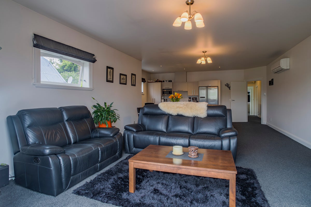 16 Grasmere Street, Waimataitai, Timaru - Carousel 2