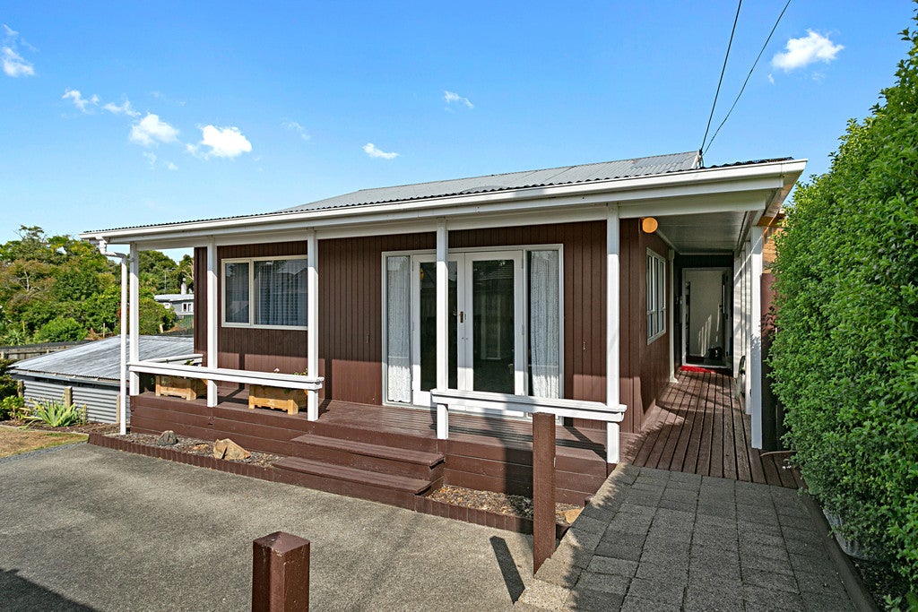 20 Carey Street, Kihikihi, Te Awamutu - Carousel 1