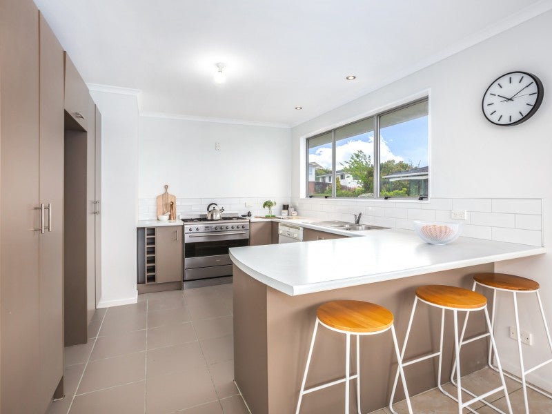 82 Tweed Road, Papakowhai, Porirua - Carousel 2