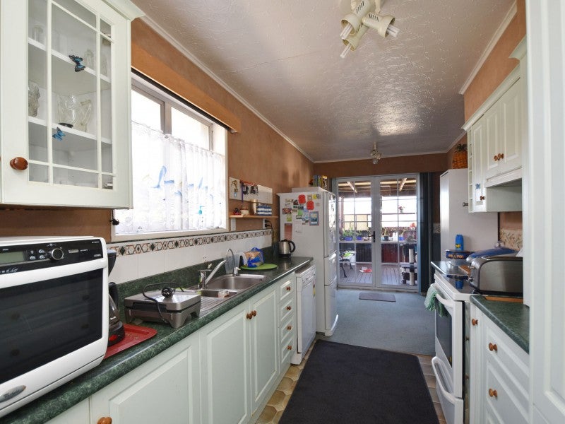 53 Ascot Terrace, Kingswell, Invercargill - Carousel 2