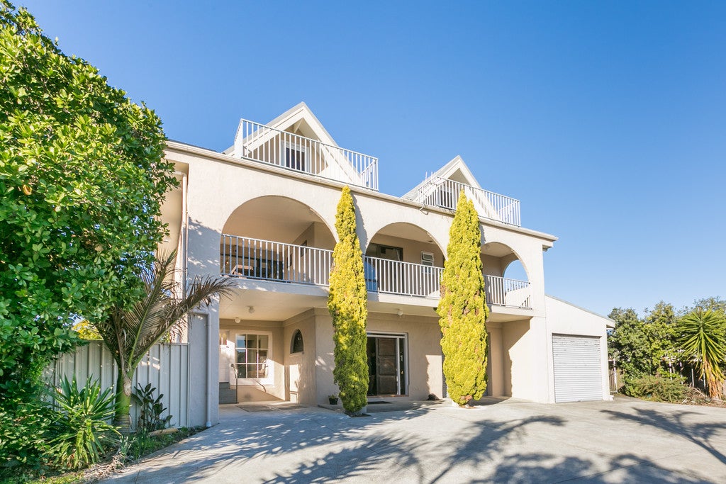 242 Te Awa Avenue, Awatoto, Napier - Carousel 1
