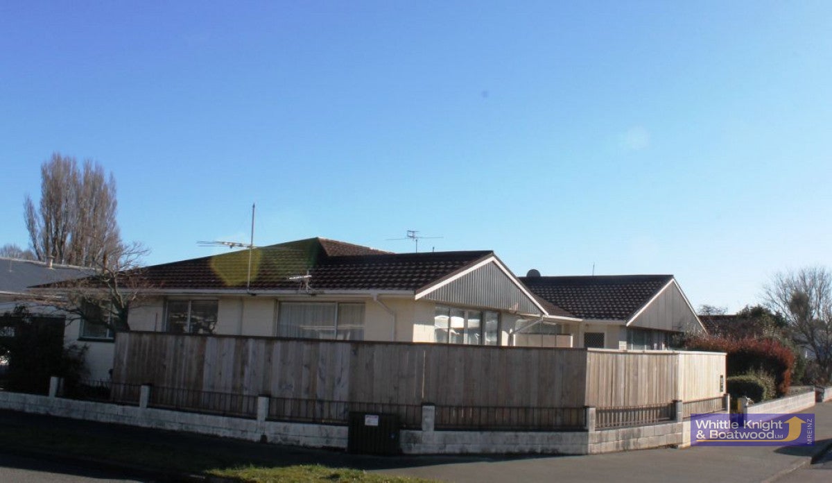 1/7 Dover Street, St Albans, Christchurch - Carousel 1
