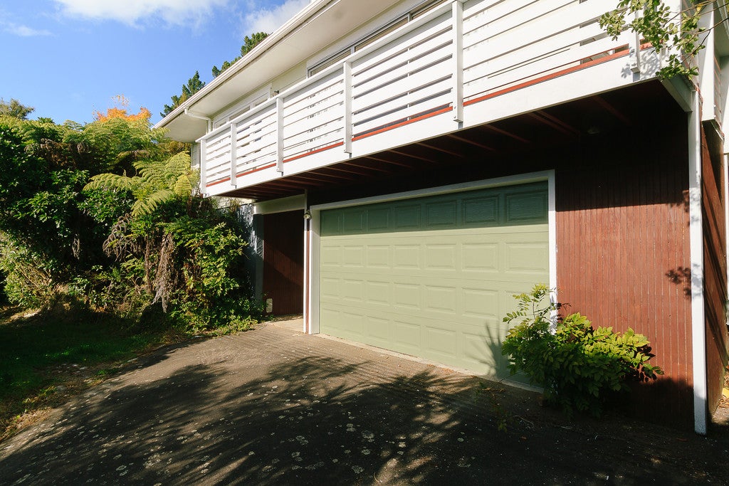48 Ngahere Street, Stokes Valley, Lower Hutt - Carousel 21