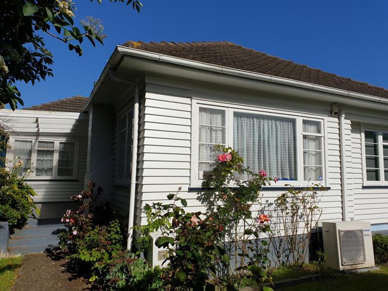 14 Cornwall Street, Hutt Central, Lower Hutt - Carousel 1