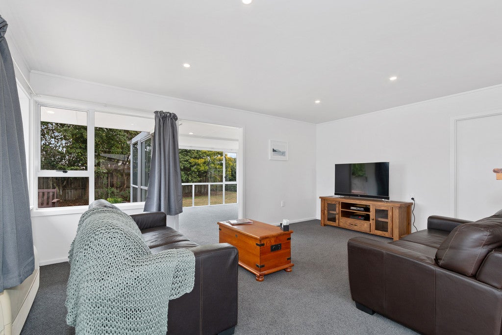 52B Greenhaven Drive, Burwood, Christchurch - Carousel 1