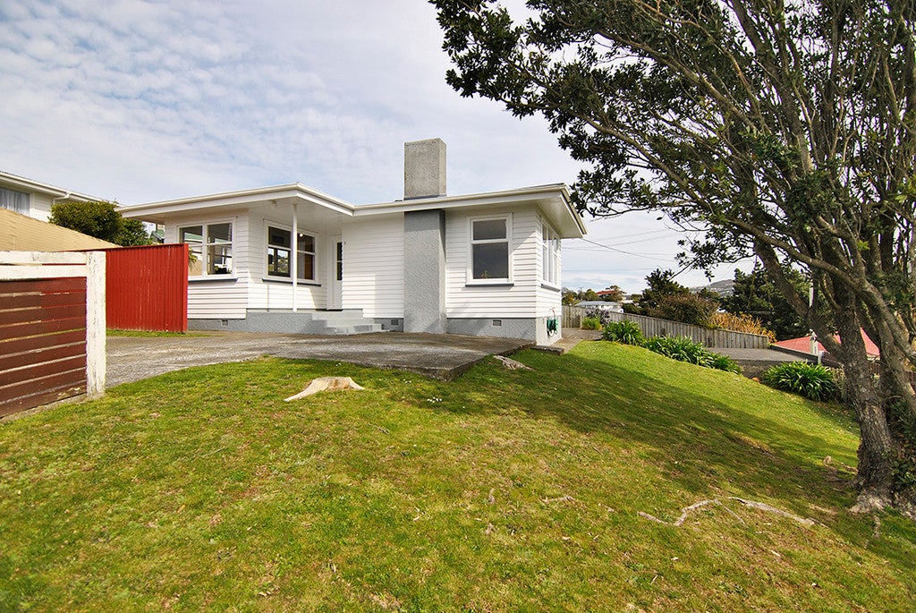 5 Tania Way, Paparangi, Wellington - Carousel 1