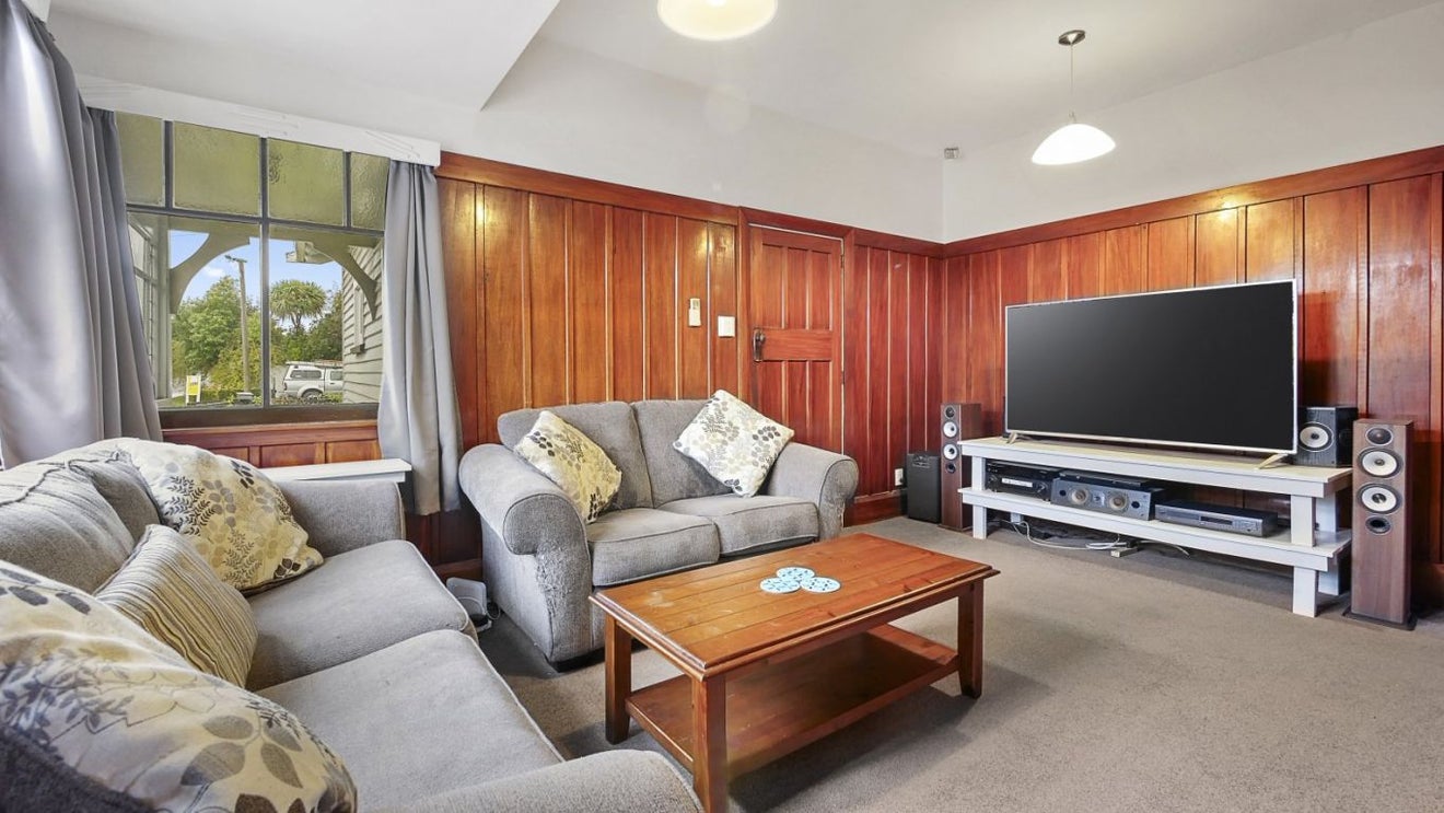 4 Lionel Street, Avonside, Christchurch - Carousel 1