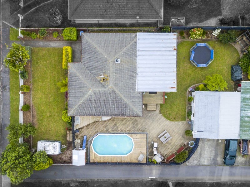 20 Kashmir Avenue, Clouston Park, Upper Hutt - Carousel 20