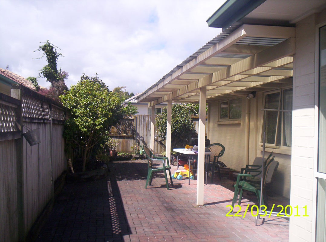 14 Palmcrest Grove, Highland Park, Auckland - Carousel 2