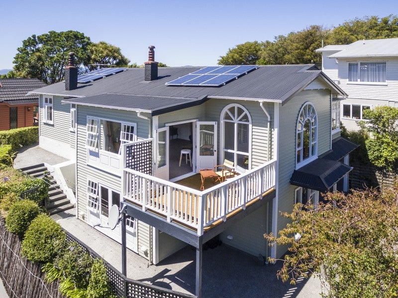 17A Lochiel Road, Khandallah, Wellington - Carousel 2